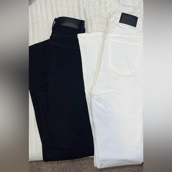 White Fit Jeans - Picture 2 of 3